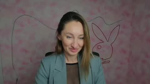 Snapshot of milena_sunny_ chatting on February 24, 6:44 am Milena online show from February 24, 6:44 am