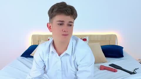 Miles online show from June 24, 4:11 am