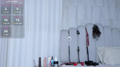 MILEY  online show from December 19, 4:41 am