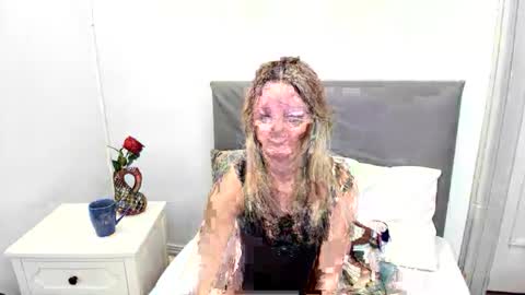 MileyTop online show from February 12, 9:21 pm