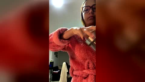 Snapshot of milf__pretty chatting on April 30, 10:10 am Melissa online show from April 30, 10:10 am