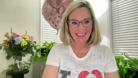MIlf Goddess online show from July 4, 5:02 am