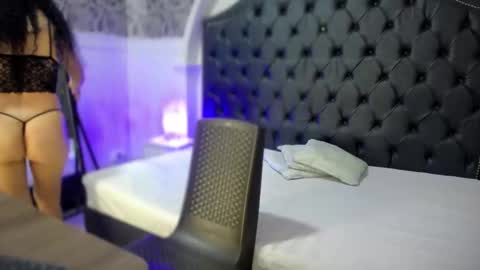 milf_march online show from March 17, 3:22 am