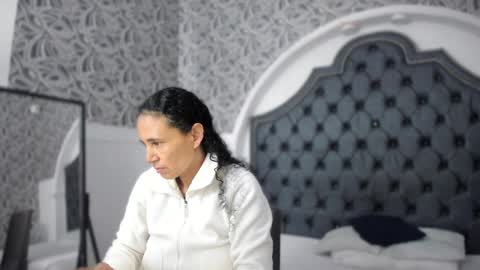 milf_march online show from April 1, 3:07 am