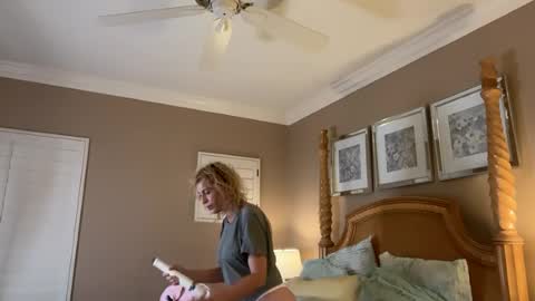 Snapshot of milfyogi chatting on July 14, 2:23 pm milfyogi online show from July 14, 2:23 pm
