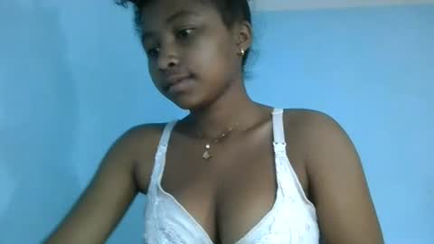 Snapshot of milinasy chatting on July 3, 8:32 am milinasy online show from July 3, 8:32 am