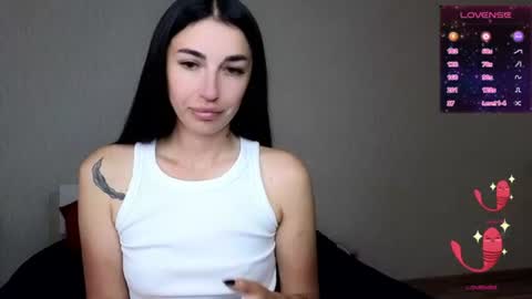 milkiss_kiss online show from June 19, 4:17 am