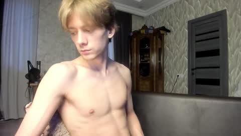 Isaac online show from February 15, 4:31 am