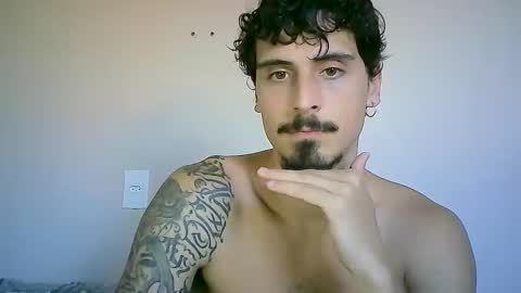 Snapshot of milkoffee chatting on December 5, 7:28 pm milkoffee online show from December 5, 7:28 pm