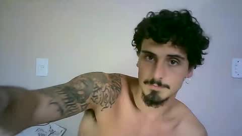 Snapshot of milkoffee chatting on January 5, 8:52 pm milkoffee online show from January 5, 8:52 pm