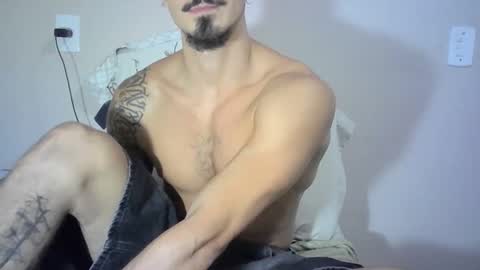 Snapshot of milkoffee chatting on January 30, 12:07 am milkoffee online show from January 30, 12:07 am