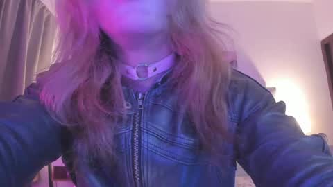 Michelle  online show from April 27, 8:29 pm