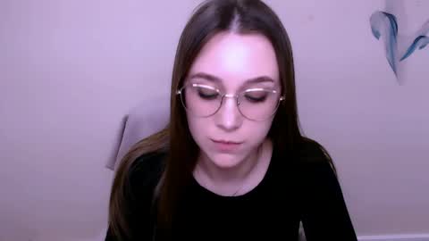 Snapshot of millasamsd chatting on April 23, 12:29 pm Milla online show from April 23, 12:29 pm