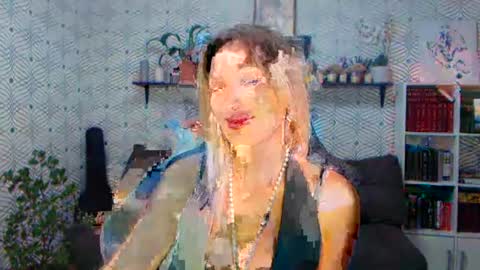 Snapshot of millaxqueen chatting on June 14, 8:38 am MillaXQueen online show from June 14, 8:38 am