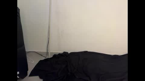 SlimnHungOH online show from April 5, 10:29 pm