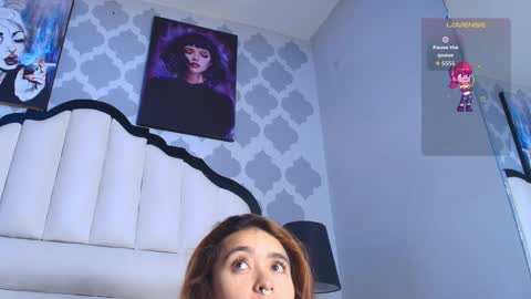 milleyjones_ online show from March 30, 12:17 pm