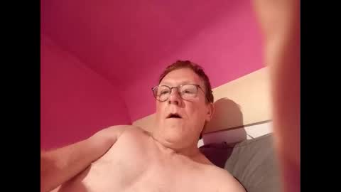 Snapshot of million4x chatting on February 6, 8:07 am TrVirgin online show from February 6, 8:07 am