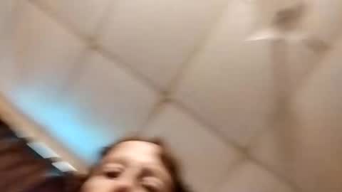 Snapshot of miloanj chatting on October 5, 2:21 am miloanj online show from October 5, 2:21 am