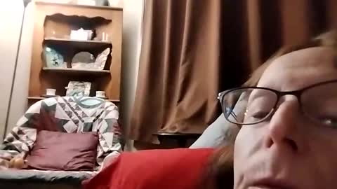 Snapshot of miloanj chatting on November 14, 3:27 am miloanj online show from November 14, 3:27 am