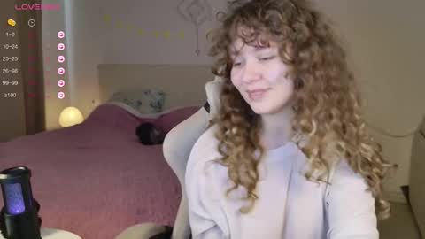 Snapshot of milounee chatting on February 10, 6:50 am milounee online show from February 10, 6:50 am