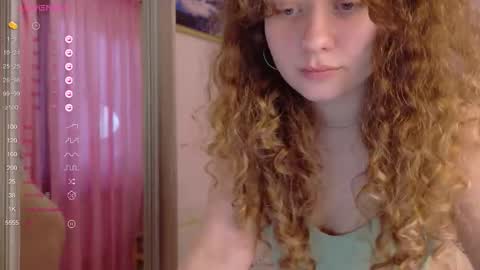 Snapshot of milounee chatting on February 26, 1:54 pm milounee online show from February 26, 1:54 pm