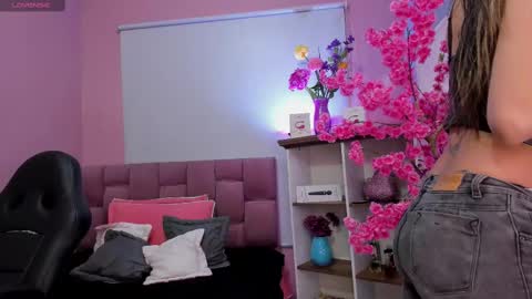  Milu Belucci  online show from September 26, 2:21 pm