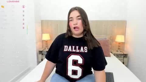 Snapshot of milu_gomez chatting on January 11, 7:30 pm Milu Gomez online show from January 11, 7:30 pm