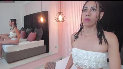 Snapshot of miluu_starr chatting on February 23, 12:02 pm miluu online show from February 23, 12:02 pm