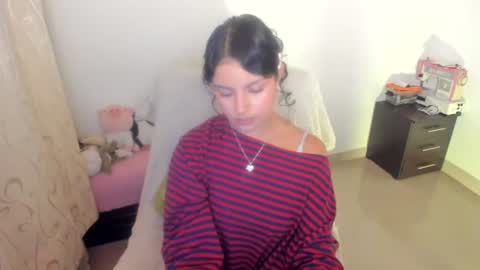 Snapshot of mimi_sa chatting on July 7, 12:57 am Mimii online show from July 7, 12:57 am