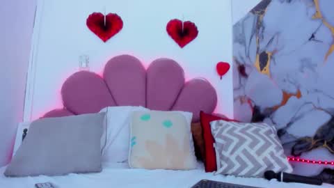 minari_ online show from March 4, 7:47 am