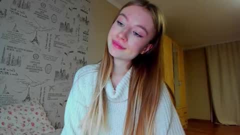 Snapshot of minidiva_ chatting on January 16, 6:56 pm Amelia online show from January 16, 6:56 pm