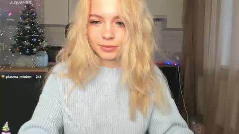 minionfriend online show from December 19, 11:28 am