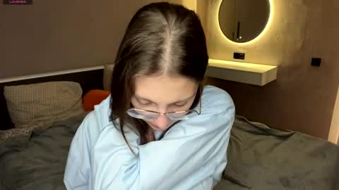 Asti online show from April 18, 7:07 pm