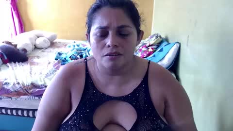 Andrea online show from February 14, 7:10 pm