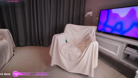 minnie_jin online show from September 20, 1:56 pm