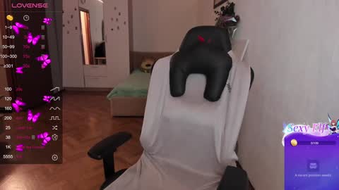 Lisa online show from December 10, 2:39 pm