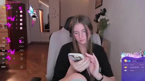 Lisa online show from March 10, 5:18 pm