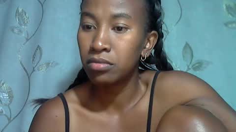 minouch211907 online show from March 24, 6:46 pm