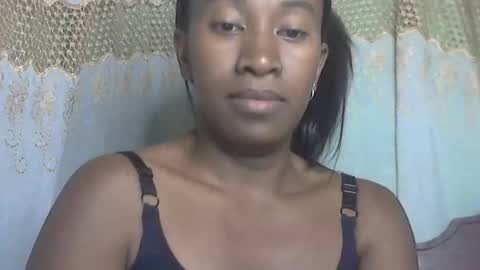 minouch211907 online show from June 3, 1:08 am