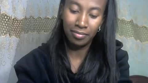 minouch211907 online show from June 11, 4:49 pm