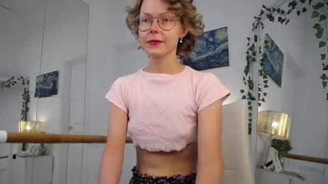 mira_marni online show from September 30, 11:15 am