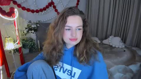 Emma online show from May 9, 4:56 pm