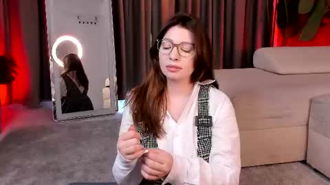 Snapshot of miravolt chatting on June 28, 3:18 pm Mira online show from June 28, 3:18 pm