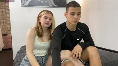 mirelcouple online show from April 19, 10:14 am