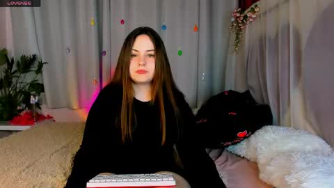 Mireya online show from May 21, 1:51 pm