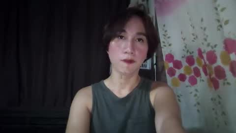 its me kizzy online show from March 25, 12:44 pm