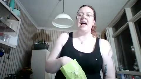 miscbxtchlive online show from July 8, 8:41 am