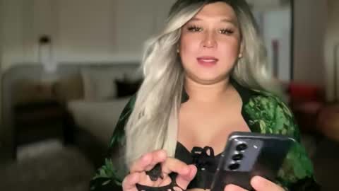 sandra online show from February 12, 11:16 am