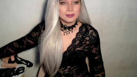 miss_4cuck_ online show from July 6, 10:56 am