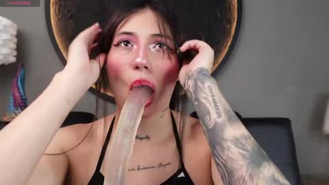 Charlotte online show from April 18, 6:12 pm